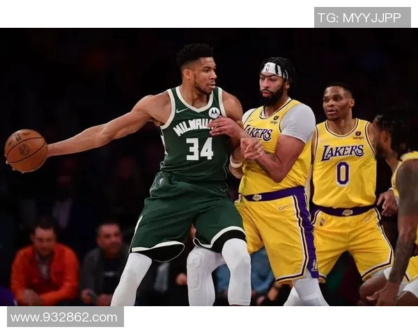 湖人与雄鹿激战回顾精彩瞬间图片分享与分析