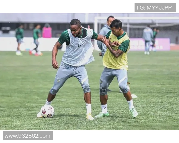 加维带领球队迎战强敌展现出色表现助力争冠之路