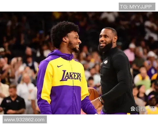 湖人对阵雄鹿比赛分析及大小分预测，谁能掌控比赛节奏与得分